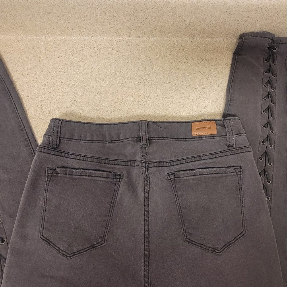 NWOT Amaryllis Jeans - Picture 4 of 4